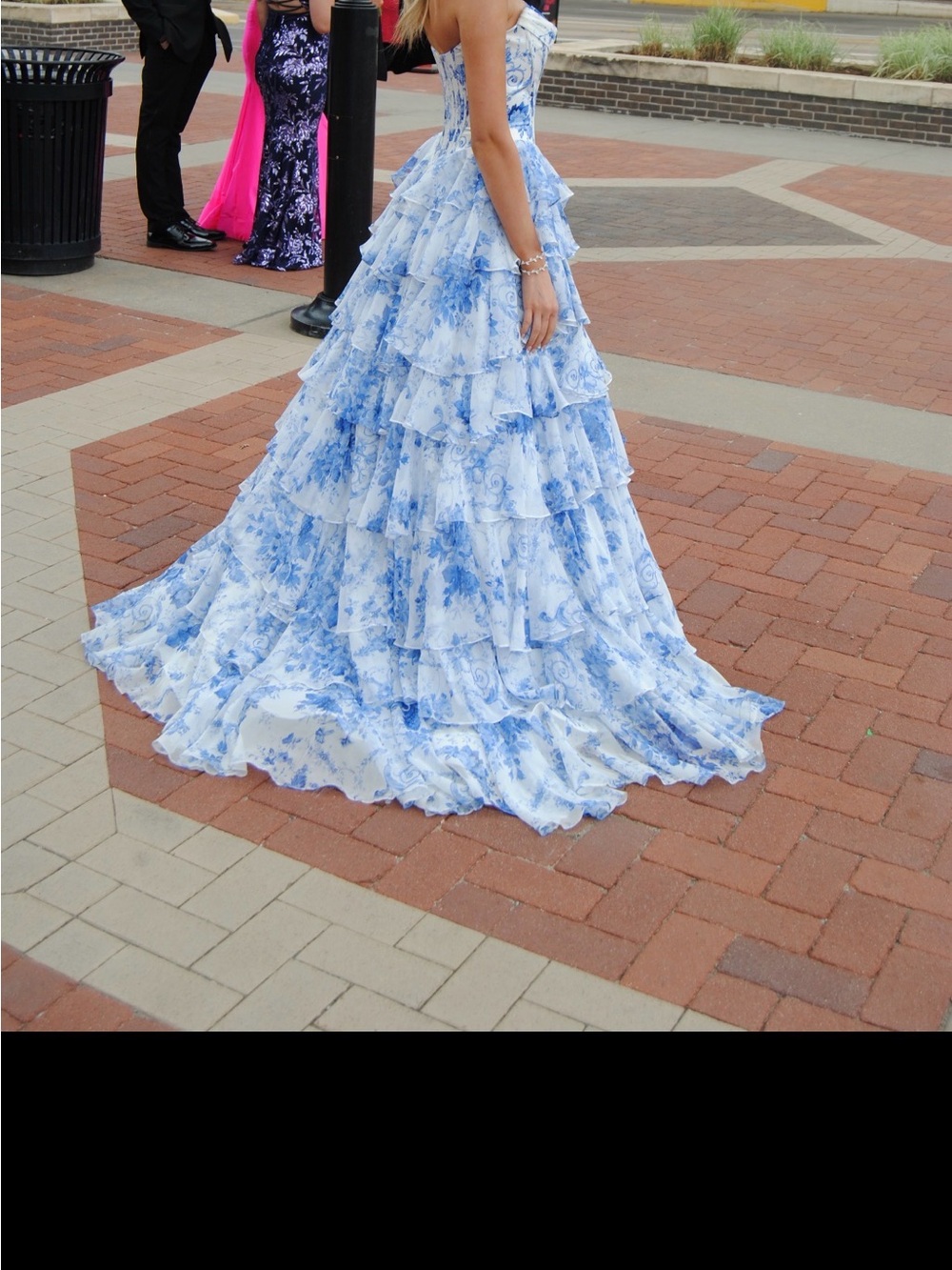 Sherri hill blue and white floral dress 57250